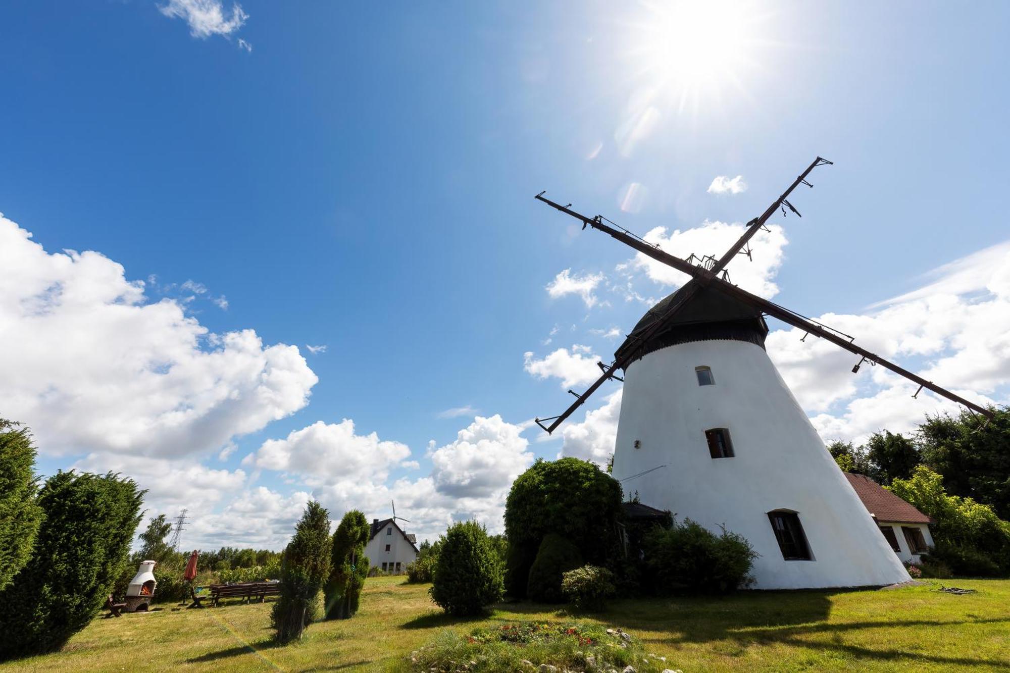 Windmill Vacation Home In Ledzin Near Baltic Sea Niechorze Kamer foto