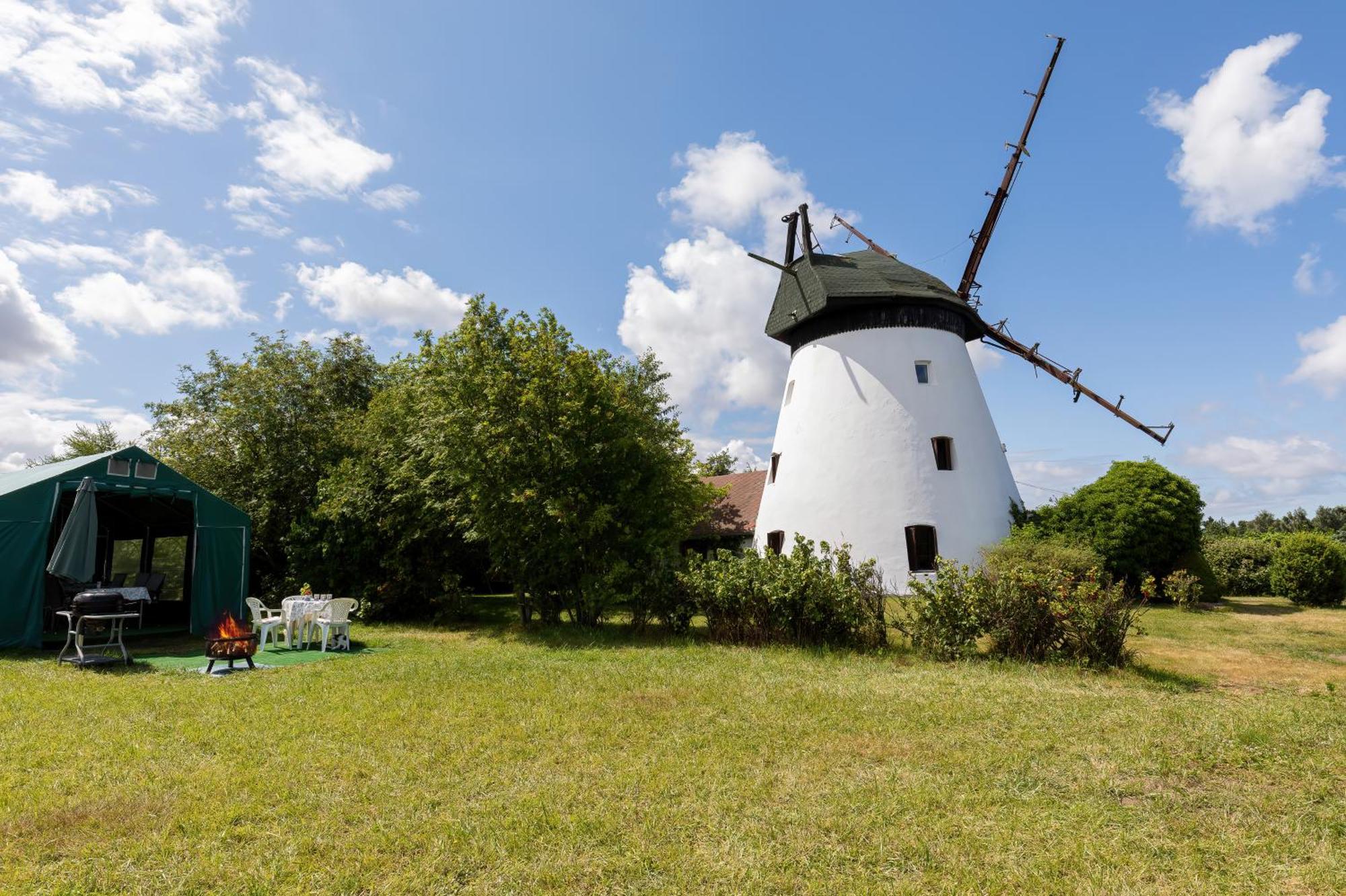 Windmill Vacation Home In Ledzin Near Baltic Sea Niechorze Kamer foto