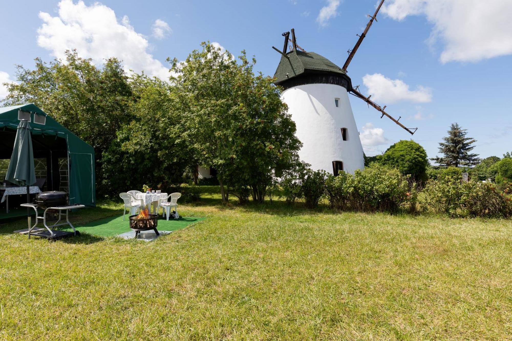 Windmill Vacation Home In Ledzin Near Baltic Sea Niechorze Kamer foto